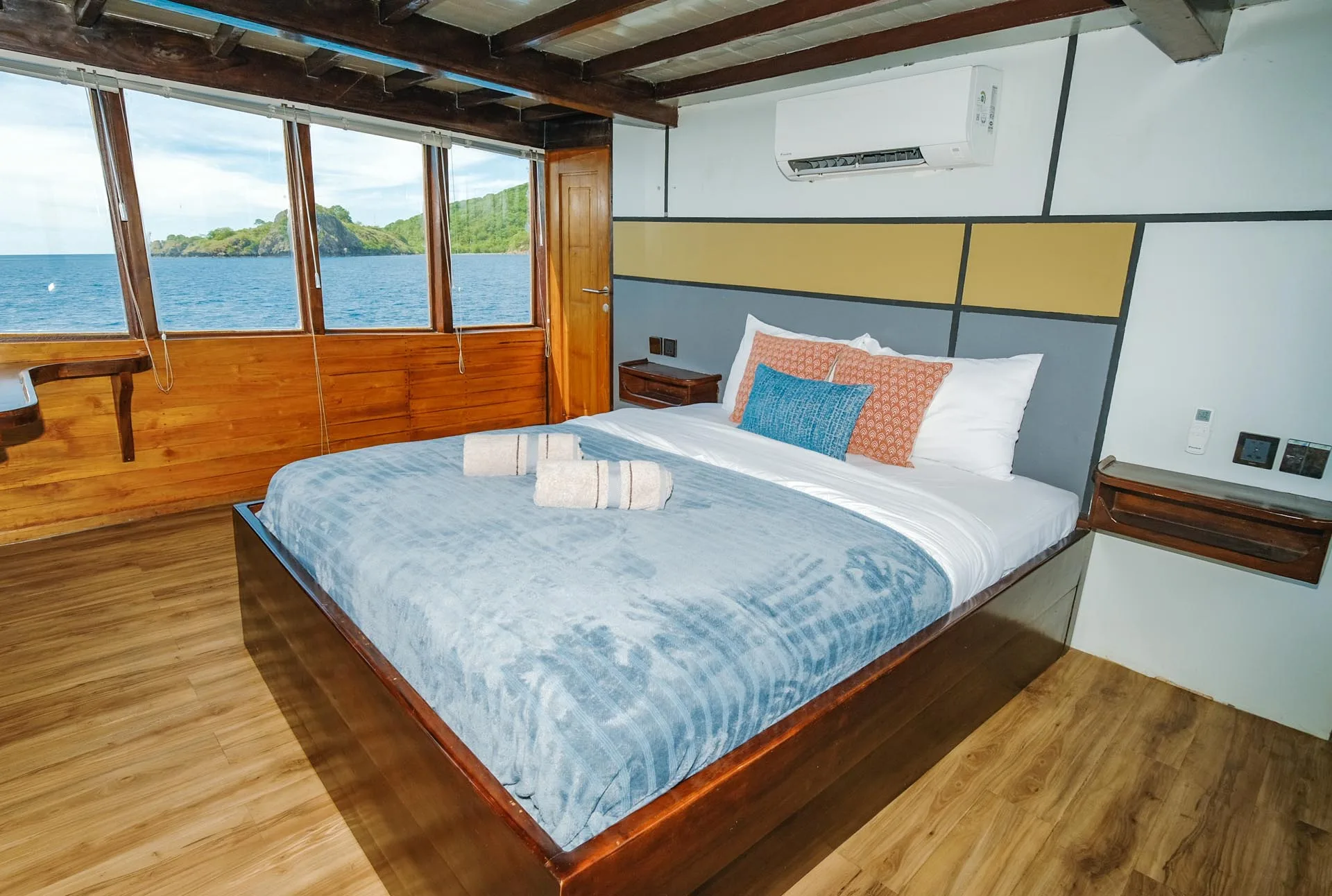 Panoramic Suite Balcony 2_4