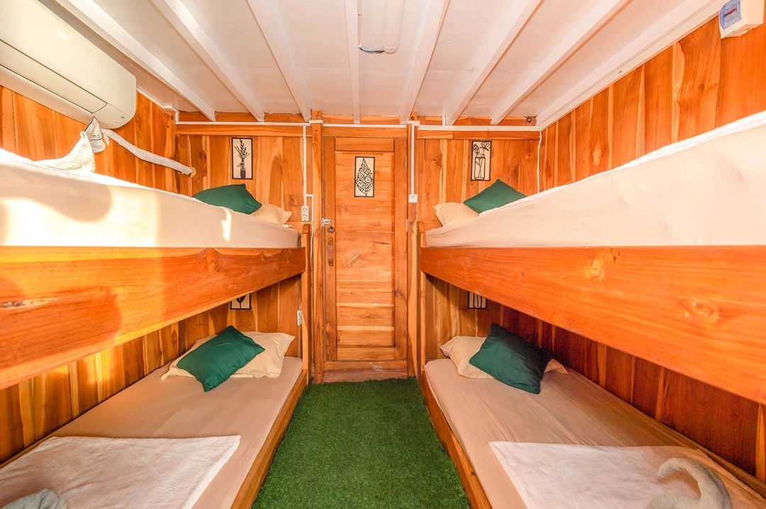 Bedroom 1_Sharing Cabin 6_Dahayu