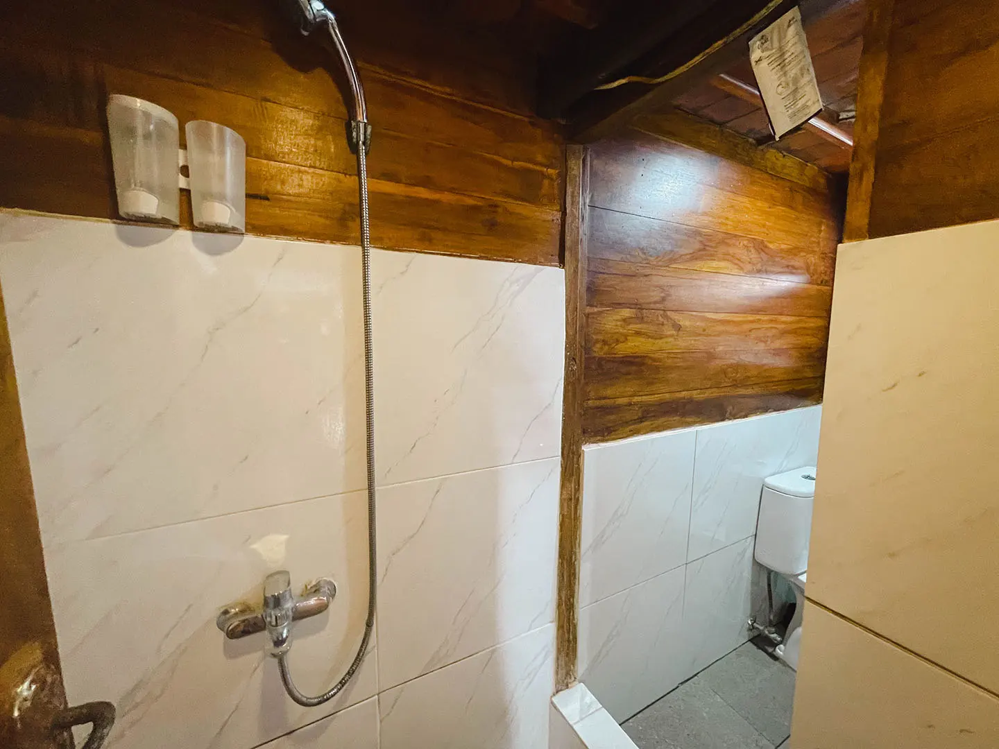 Bathroom 1_Private Room_Octopus