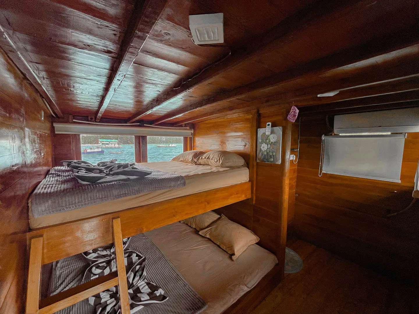 Bedroom_Family Cabin_Octopus