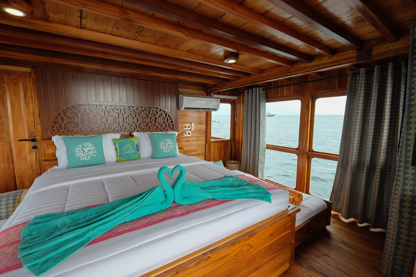Padar Room Bedroom_Ciela Liveaboard